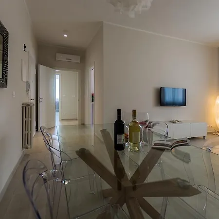 Апартаменты St. Vitale's Basilic View Elegant *