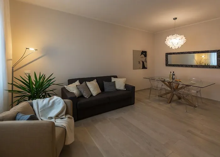 St. Vitale's Basilic View Elegant 라벤나